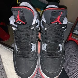 2019 Bred Jordan 4 PreOwned .